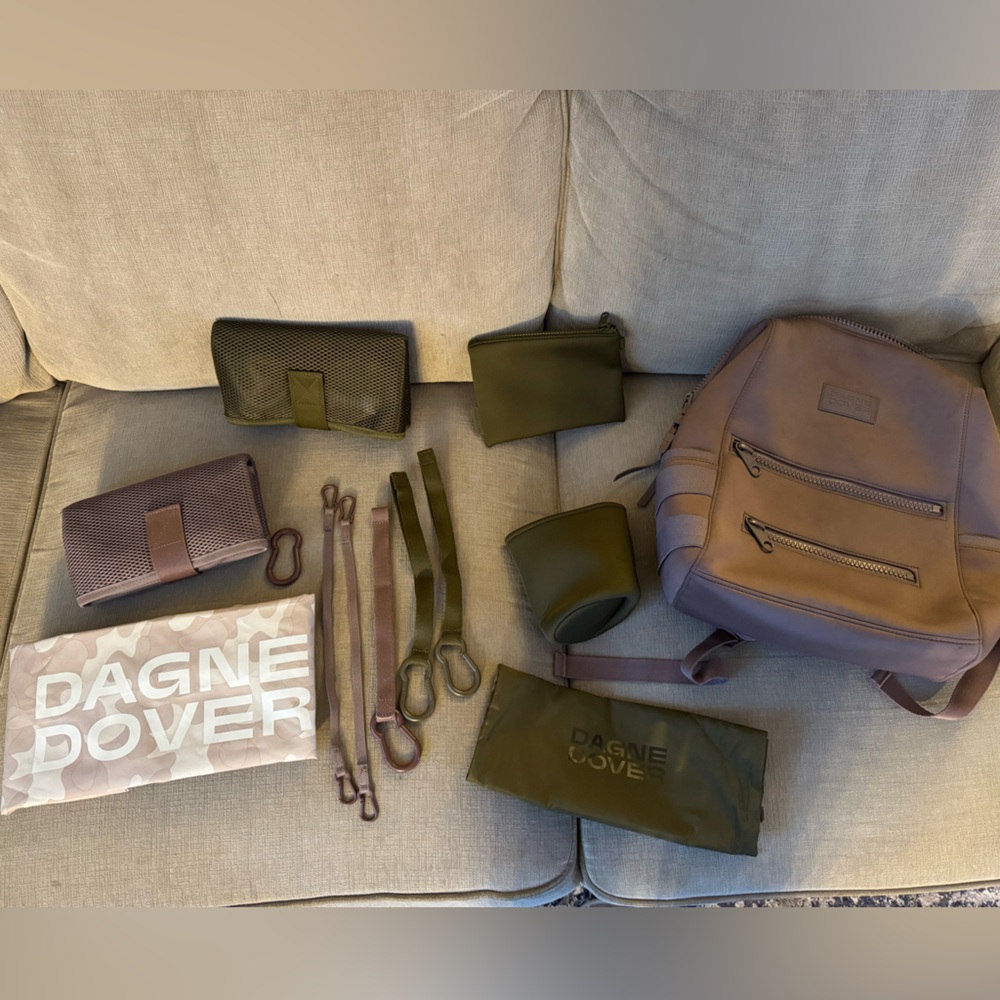 Dune Large Indi Neoprene Diaper Backpack & Dark Moss Kit